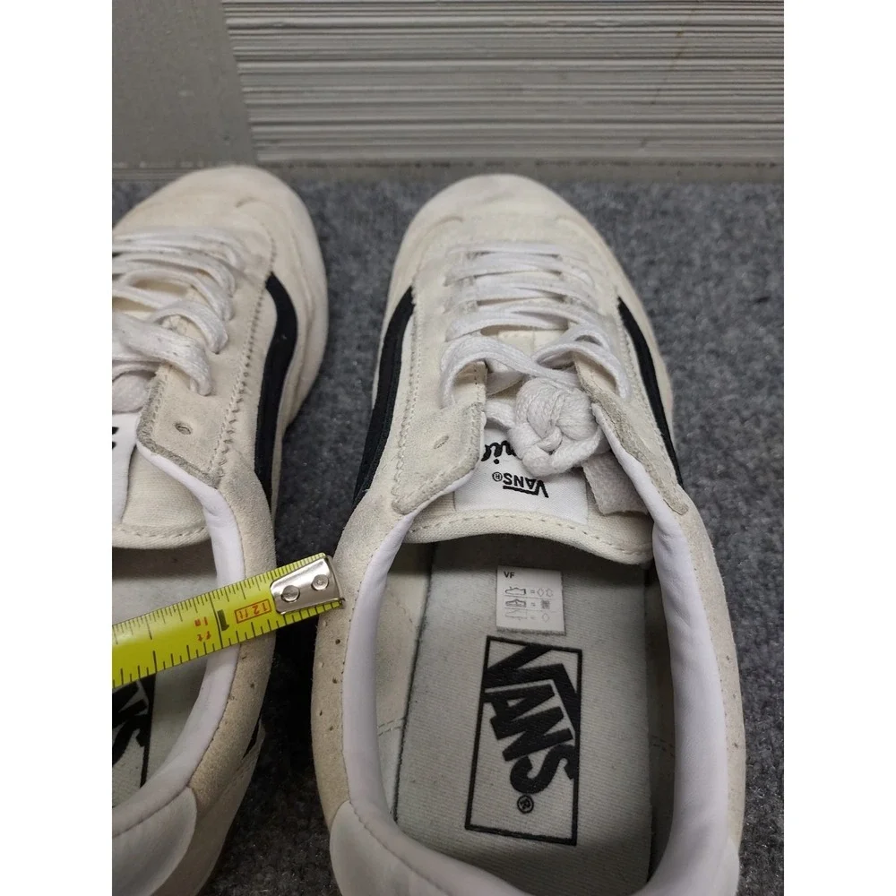 Vans Men Athletic Sneakers 8.5 Cream White Lace Up Round Toe Comfort Logo Active
